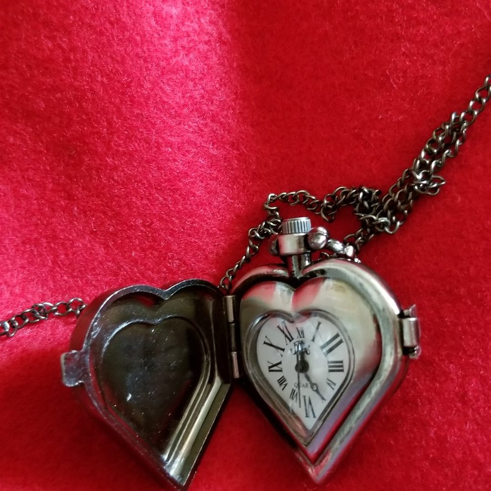 Locket/watch - Picture 3 of 3